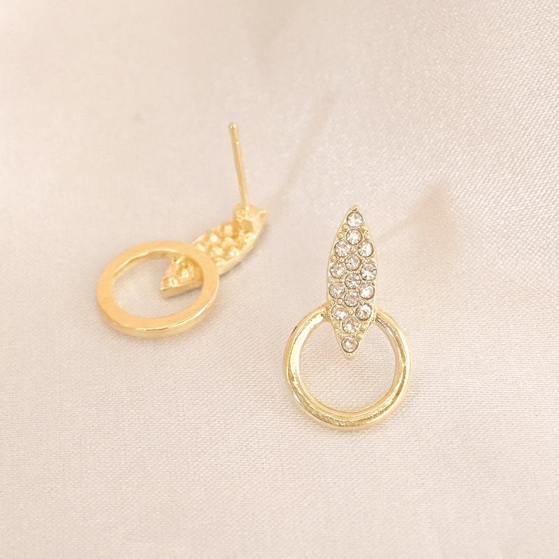 Graceful Geometric Stud Diamond Circle Design High-Grade Earrings