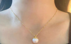 Women's Pearl Necklace Simple And Gentle Non-mainstream Style