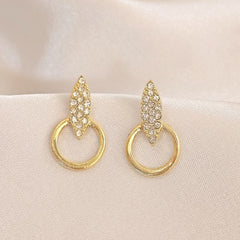 Graceful Geometric Stud Diamond Circle Design High-Grade Earrings